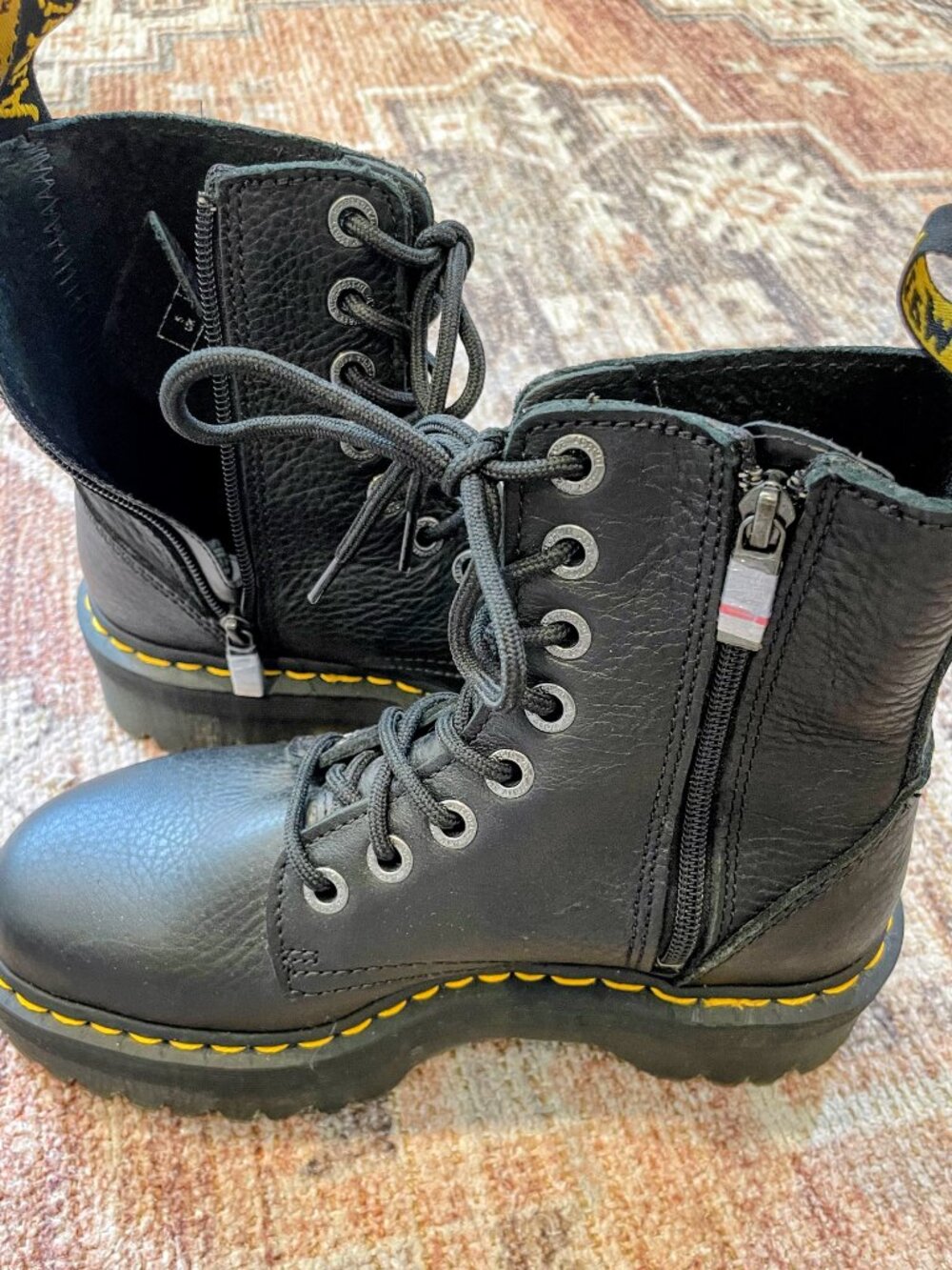 Dr. Martens Jaydon III Platform Boots in Black | Size 38 EU / 7 US L / 6 US M